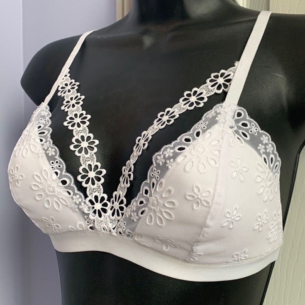 H&M Lace Triangle No Wire Lined Bra S white